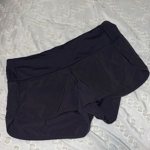 Lululemon black shorts